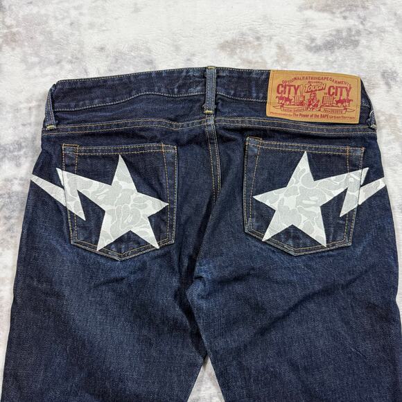 Authentic Bape 2000’s Women’s Camo Star Jeans 28 - Picture 2 of 5